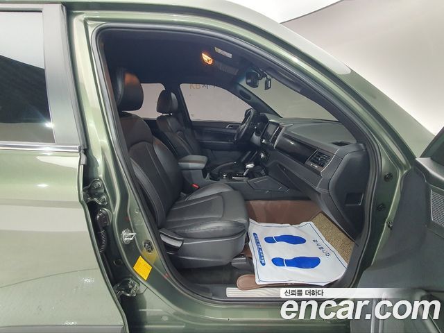 KG Mobility (SsangYong) Rexton Sports Khan Diesel 2.2 4WD Prestige (Leaf) 2021 — фото 12