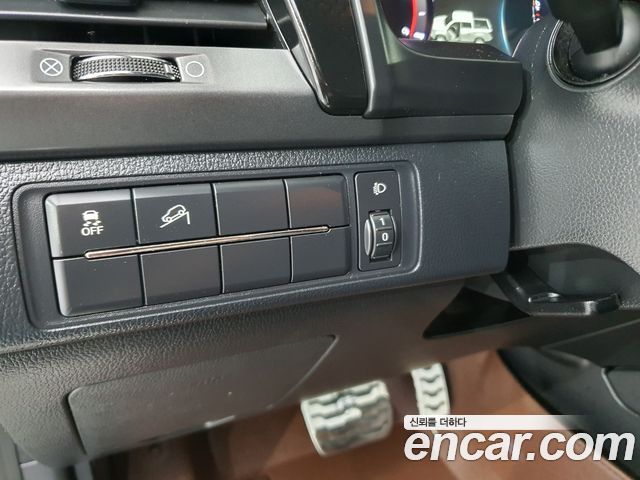 KG Mobility (SsangYong) Rexton Sports Khan Diesel 2.2 4WD Prestige (Leaf) 2021 — фото 17