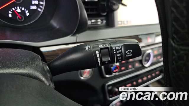 Kia K7 3.0 GDI Limited 2018 — фото 28