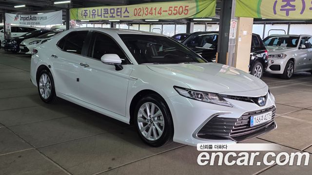 Toyota Camry (XV70) 2.5 LE Hybrid 2024 — фото 3