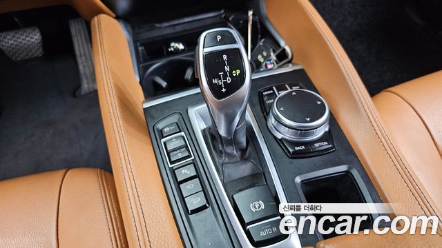 BMW X6 (F16) xDrive 30d 2017 — фото 9