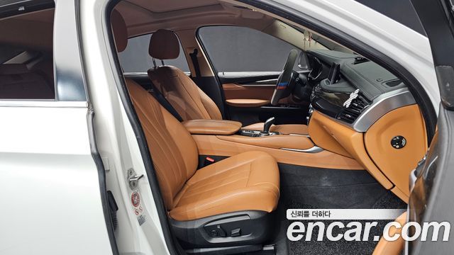 BMW X6 (F16) xDrive 30d 2017 — фото 16