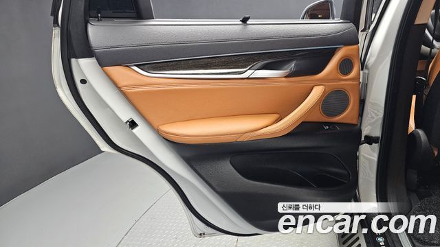 BMW X6 (F16) xDrive 30d 2017 — фото 31