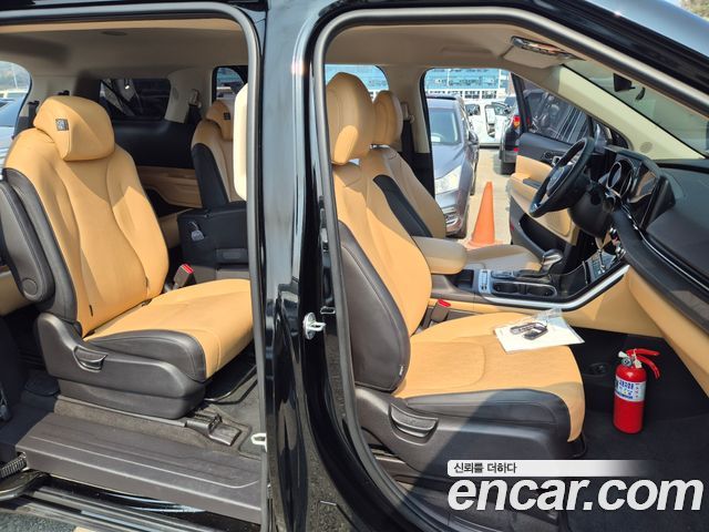 Kia Carnival (IV) Diesel 11-Seater Prestige 2023 — фото 13
