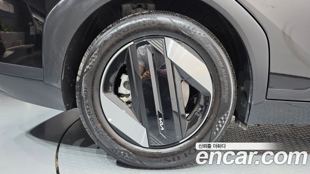 Kia EV4 Standard 2WD Air 2026 — фото 5
