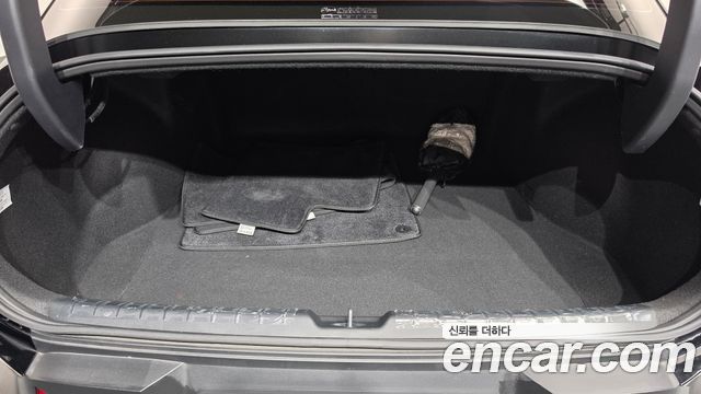 Kia EV4 Standard 2WD Air 2026 — фото 20