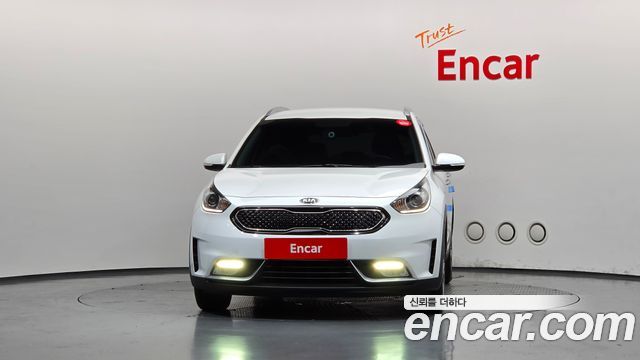 Kia Niro Prestige 2019 — фото 3