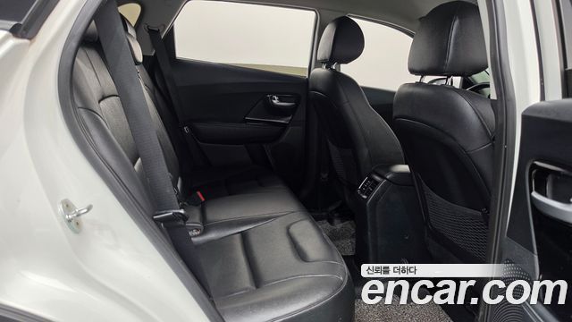 Kia Niro Prestige 2019 — фото 11
