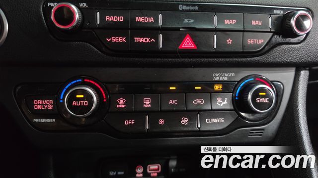 Kia Niro Prestige 2019 — фото 12
