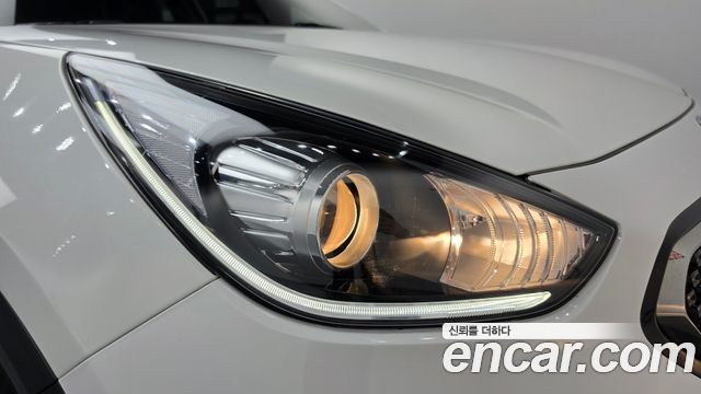 Kia Niro Prestige 2019 — фото 22