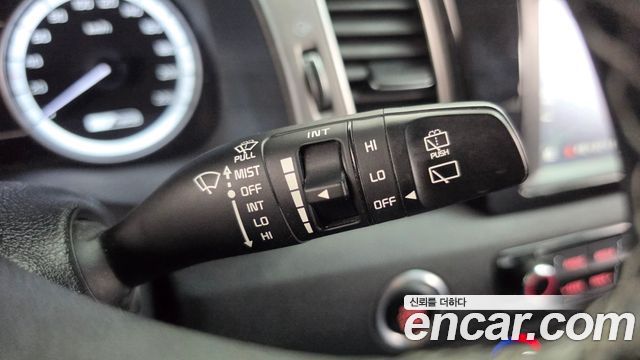 Kia Niro Prestige 2019 — фото 28