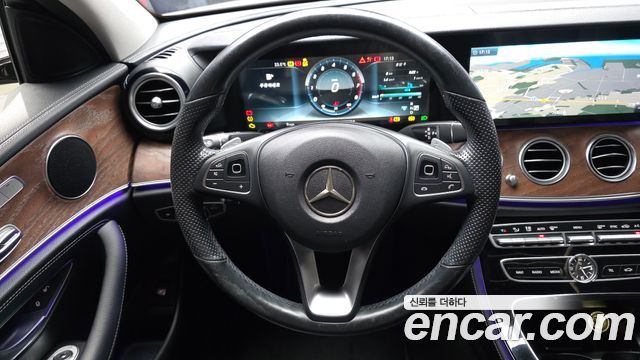 Mercedes-Benz E-Class (W213) E300 4MATIC Exclusive 2017 — фото 13