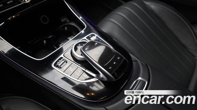 Mercedes-Benz E-Class (W213) E300 4MATIC Exclusive 2017 — фото 17