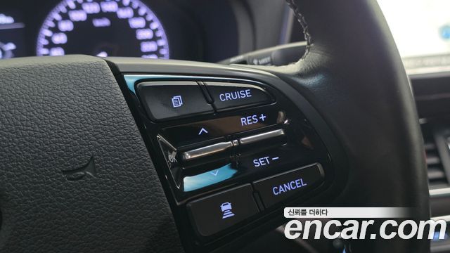 Hyundai Grandeur (IG) 2.4 Premium 2019 — фото 19