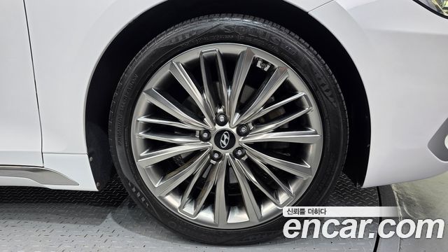 Hyundai Grandeur (IG) 2.4 Premium 2019 — фото 21
