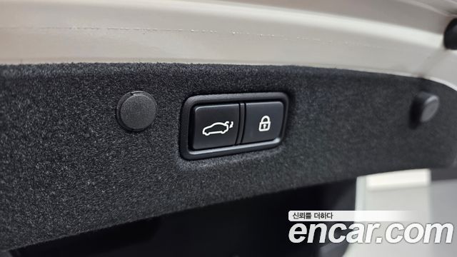 Hyundai Grandeur (IG) 2.4 Premium 2019 — фото 34