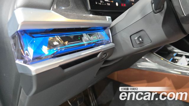 BMW 7 Series (G70) 740d xDrive M Sport 2024 — фото 35