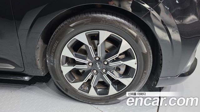 Kia Carnival (IV) Gasoline 9-Seater Hi-Limousine Signature 2023 — фото 21