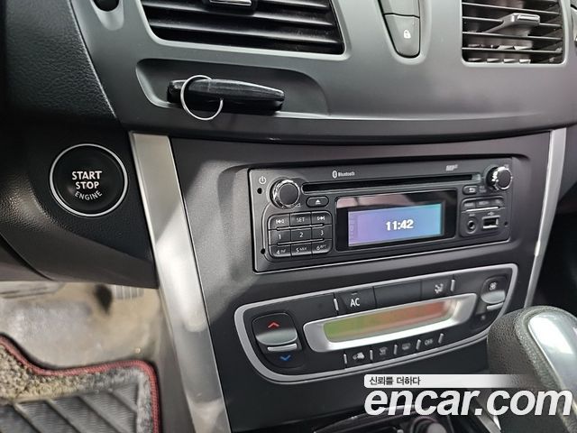 Renault Korea SM5 Nova LPLi Texi tental car SUP 2016 — фото 19