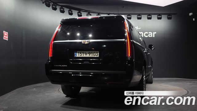 Cadillac Escalade 6.2 ESV 4th 2017 — фото 4