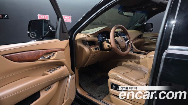 Cadillac Escalade 6.2 ESV 4th 2017 — фото 10