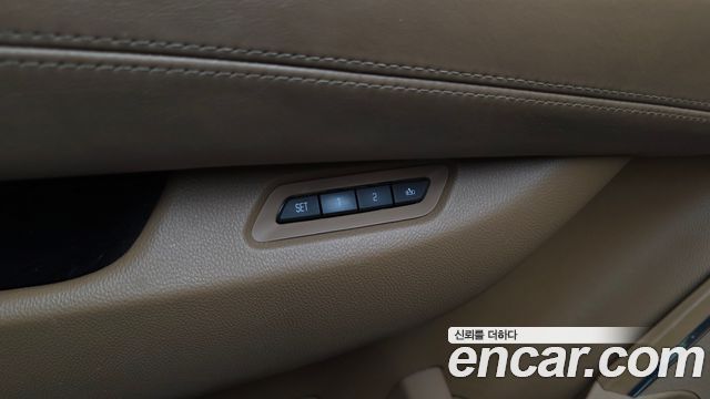 Cadillac Escalade 6.2 ESV 4th 2017 — фото 19