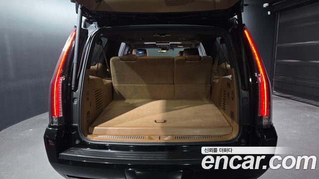 Cadillac Escalade 6.2 ESV 4th 2017 — фото 20