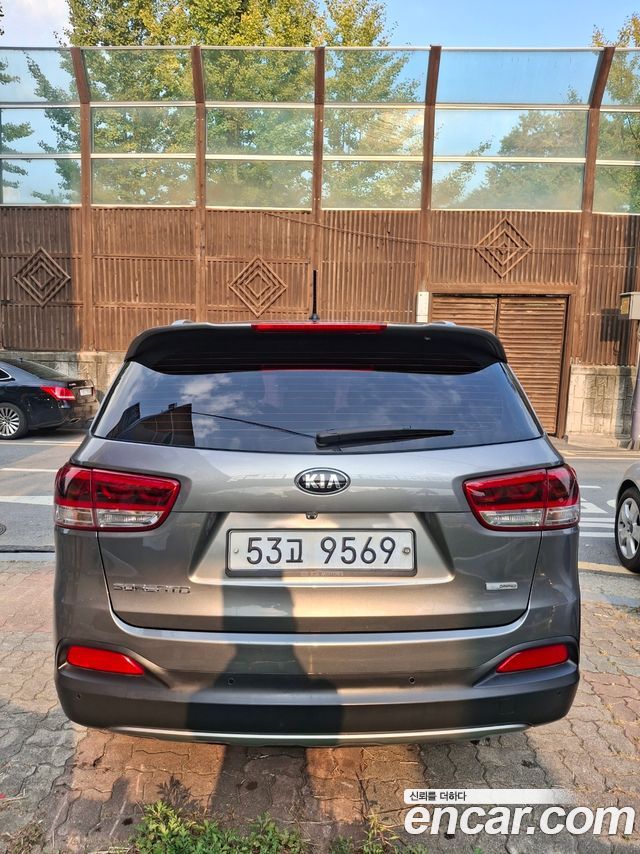 Kia Sorento Diesel 2.0 2WD Noblesse Special 2015 — фото 2