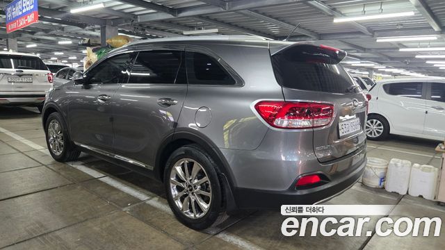 Kia Sorento Diesel 2.0 2WD Noblesse Special 2015 — фото 4