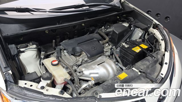 Toyota RAV4 2.5 4WD 4th 2015 — фото 6