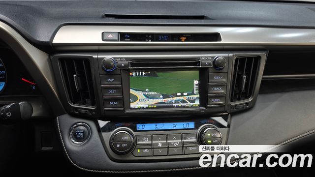 Toyota RAV4 2.5 4WD 4th 2015 — фото 13