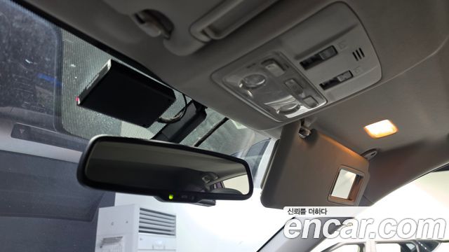 Toyota RAV4 2.5 4WD 4th 2015 — фото 17