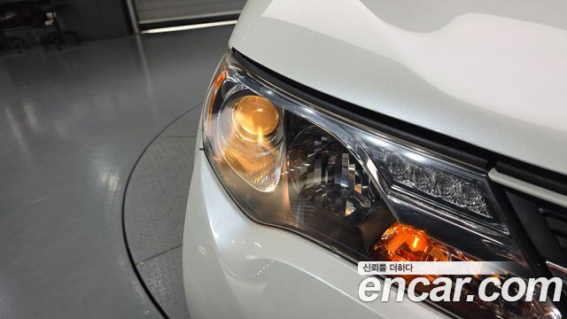 Toyota RAV4 2.5 4WD 4th 2015 — фото 22