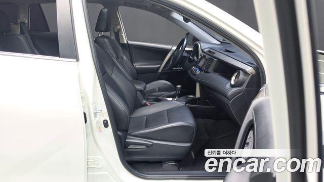 Toyota RAV4 2.5 4WD 4th 2015 — фото 26