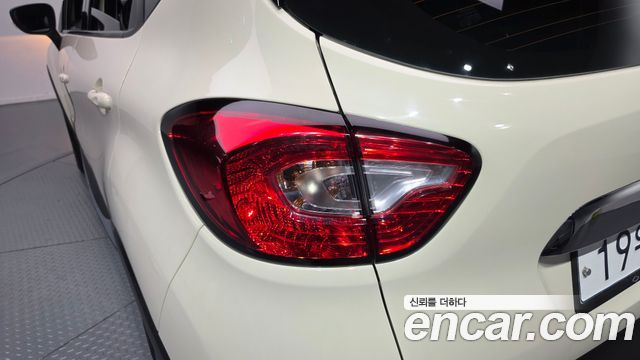 Renault Korea QM3 RE 2015 — фото 23