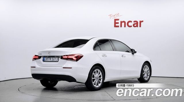 Mercedes-Benz A-Class (W177) A220 Sedan 2020 — фото 2