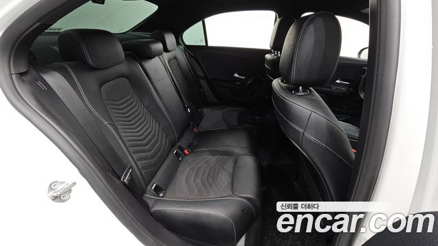 Mercedes-Benz A-Class (W177) A220 Sedan 2020 — фото 12