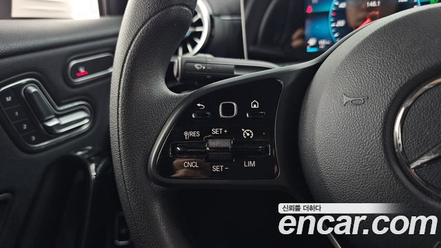 Mercedes-Benz A-Class (W177) A220 Sedan 2020 — фото 17
