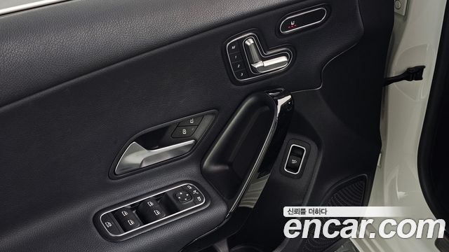 Mercedes-Benz A-Class (W177) A220 Sedan 2020 — фото 18