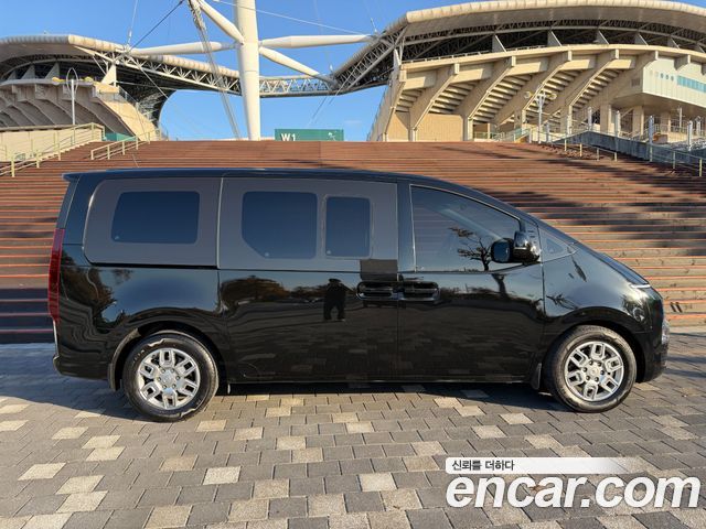 Hyundai Staria Cargo 5-Seater Modern 2022 — фото 4