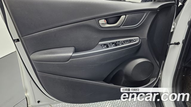 Hyundai Kona Diesel 1.6 2WD Modern 2018 — фото 24