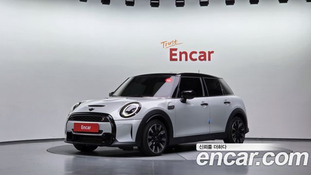 MINI Cooper S 5Door Classic Third Generation