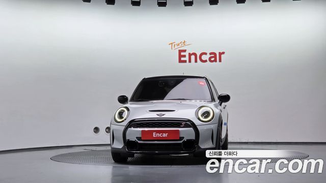MINI Cooper S 5Door Classic Third Generation 2022 — фото 3