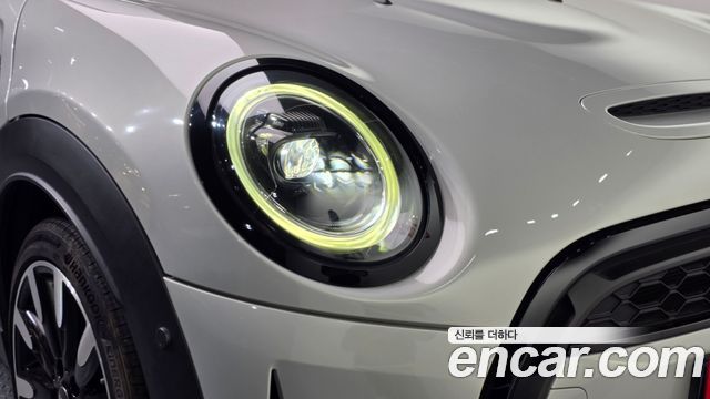 MINI Cooper S 5Door Classic Third Generation 2022 — фото 22