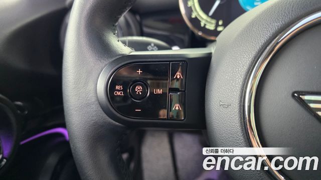 MINI Cooper S 5Door Classic Third Generation 2022 — фото 32