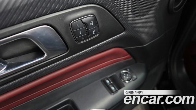 Ford Mustang (VII) 2.3 EcoBoost Premium Coupe 2024 — фото 20
