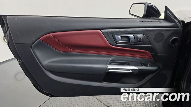 Ford Mustang (VII) 2.3 EcoBoost Premium Coupe 2024 — фото 24