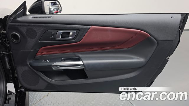 Ford Mustang (VII) 2.3 EcoBoost Premium Coupe 2024 — фото 25