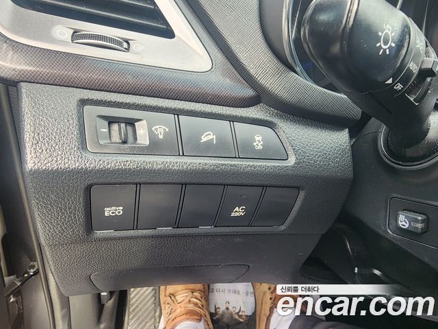 Hyundai Santa Fe (DM) Diesel(e-VGT) 2.0 2WD Exclusive 2015 — фото 18