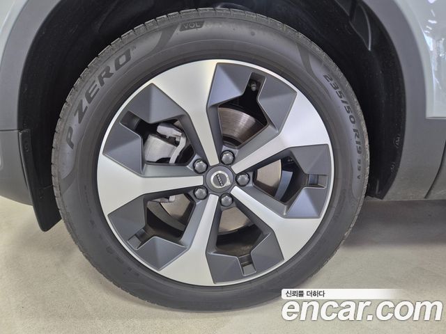 Volvo XC40 B4 Ultra Bright 2026 — фото 5